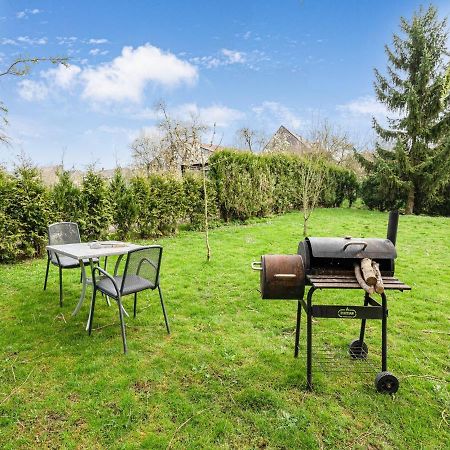 Charming Chalet In Beauraing With Fenced Garden Dış mekan fotoğraf