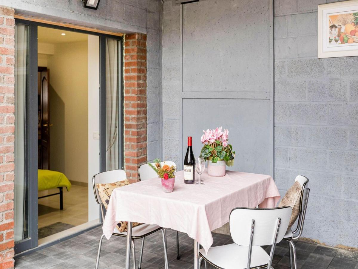 Charming Chalet In Beauraing With Fenced Garden Dış mekan fotoğraf