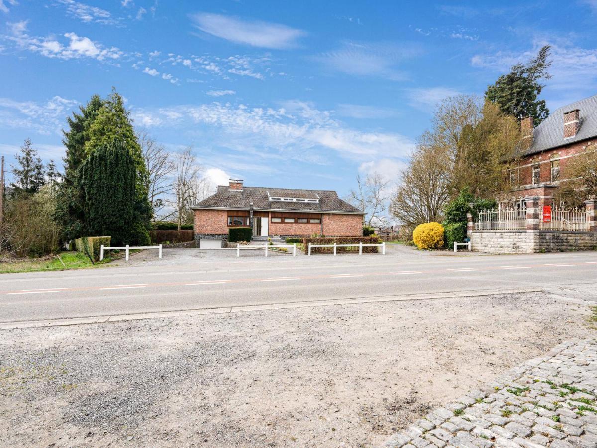 Charming Chalet In Beauraing With Fenced Garden Dış mekan fotoğraf